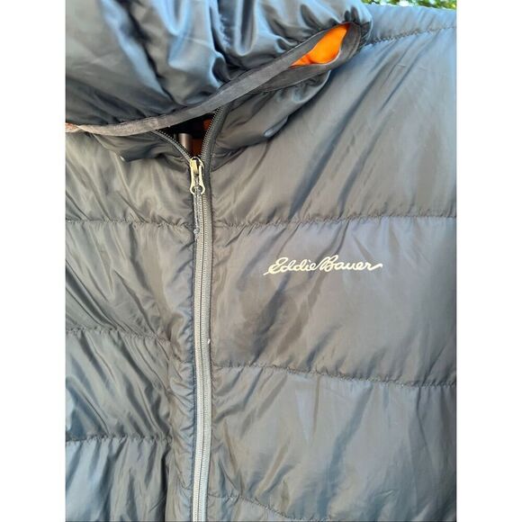 Eddie Bauer Men’s Wide Channel Hooded Down jacket - Picture 2 of 3